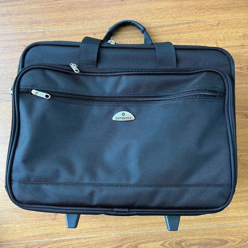Samsonite work/travel bag.